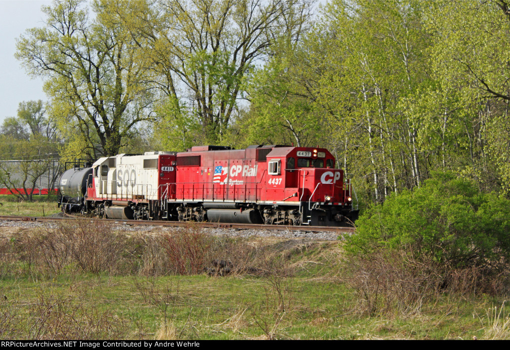 Local pulling out of the spur